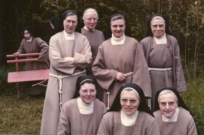 Marie de Neyman <p>1ère à droite au second rang.<br class='autobr' />
© Fonds Vincente de Neyman / Collectif <acronym title="Jean de Neyman">J.d.N.</acronym></p>© Fonds Vincente de Neyman / Collectif <acronym title="Jean de Neyman">J.d.N.</acronym>