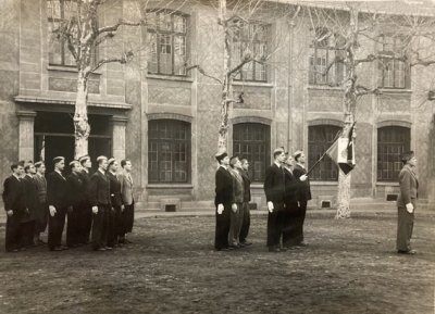<p>1944-1945 - Au dos de la photo : "Corniche Maréchal Franchet d'Espérey à Monsieur le Proviseur du Lycée de Saint-Étienne - (© Archives départementales de la Loire - Cote 2662W58)</p>